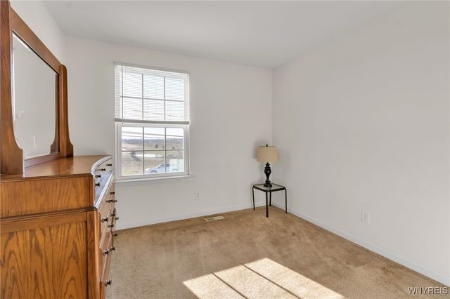 694 Pleasant View Drive, Lancaster, NY 14068