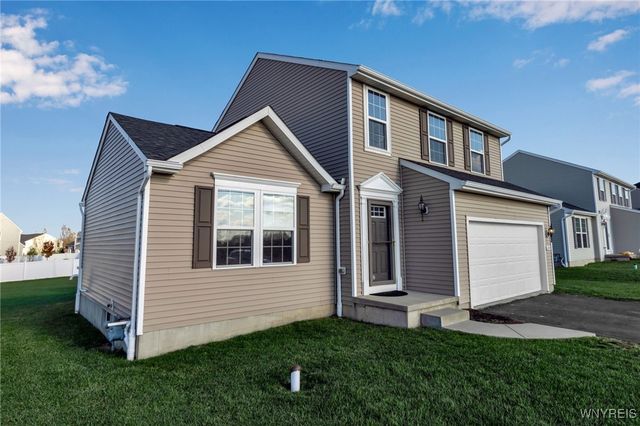 694 Pleasant View Drive, Lancaster, NY 14068