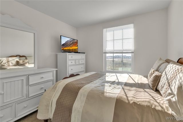 694 Pleasant View Drive, Lancaster, NY 14068