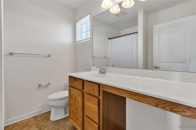 694 Pleasant View Drive, Lancaster, NY 14068