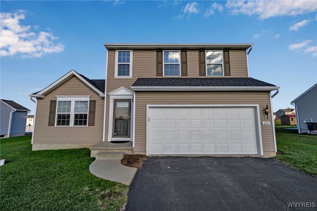 694 Pleasant View Drive, Lancaster, NY 14068