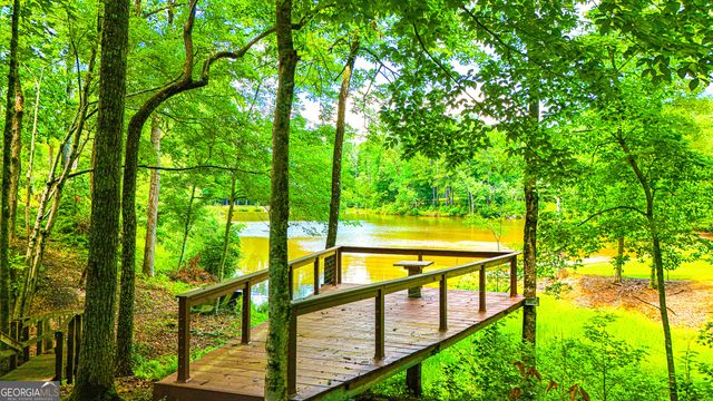 11 Edgewater Court, Griffin, GA 30223