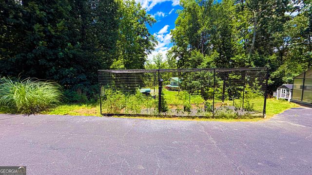 11 Edgewater Court, Griffin, GA 30223