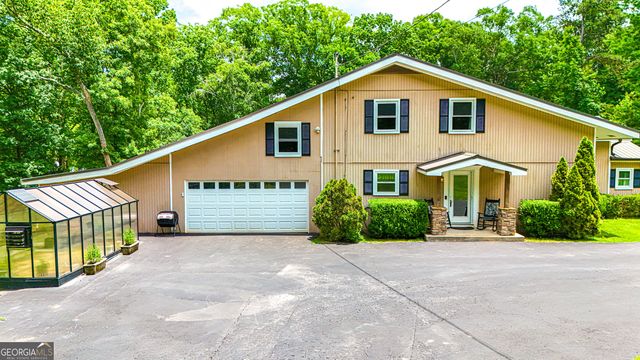 11 Edgewater Court, Griffin, GA 30223