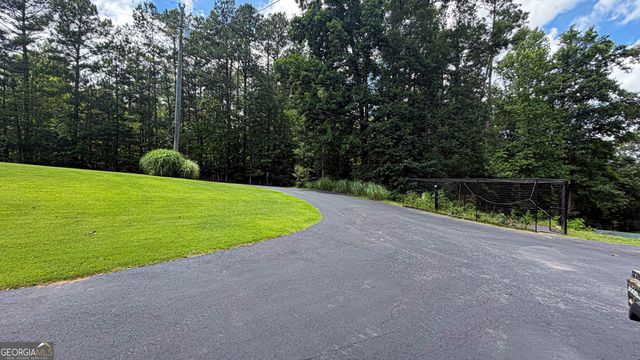 11 Edgewater Court, Griffin, GA 30223