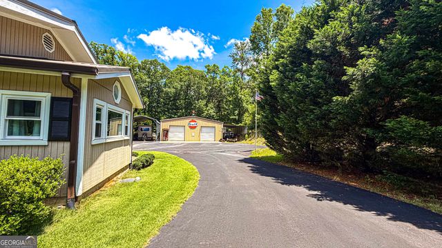 11 Edgewater Court, Griffin, GA 30223