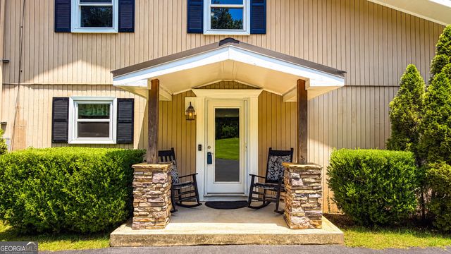 11 Edgewater Court, Griffin, GA 30223