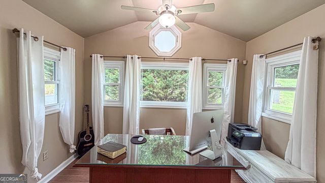 11 Edgewater Court, Griffin, GA 30223