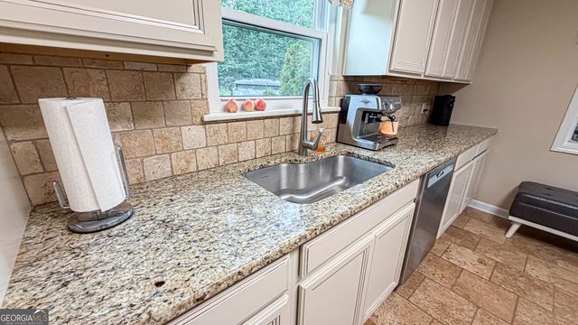 11 Edgewater Court, Griffin, GA 30223