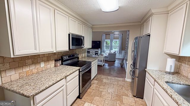 11 Edgewater Court, Griffin, GA 30223