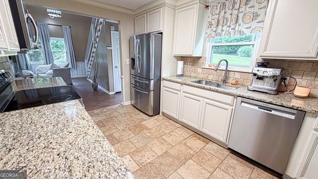 11 Edgewater Court, Griffin, GA 30223