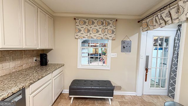 11 Edgewater Court, Griffin, GA 30223