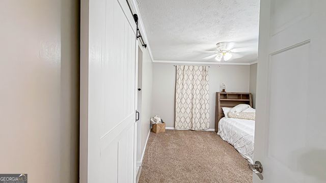 11 Edgewater Court, Griffin, GA 30223