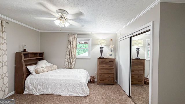 11 Edgewater Court, Griffin, GA 30223