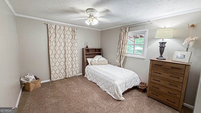 11 Edgewater Court, Griffin, GA 30223