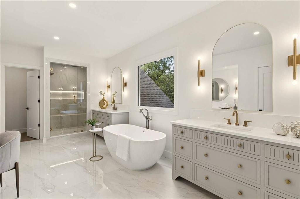 Image 38 of property listing at 3035 Parkridge Drive NE, Brookhaven, GA 30319