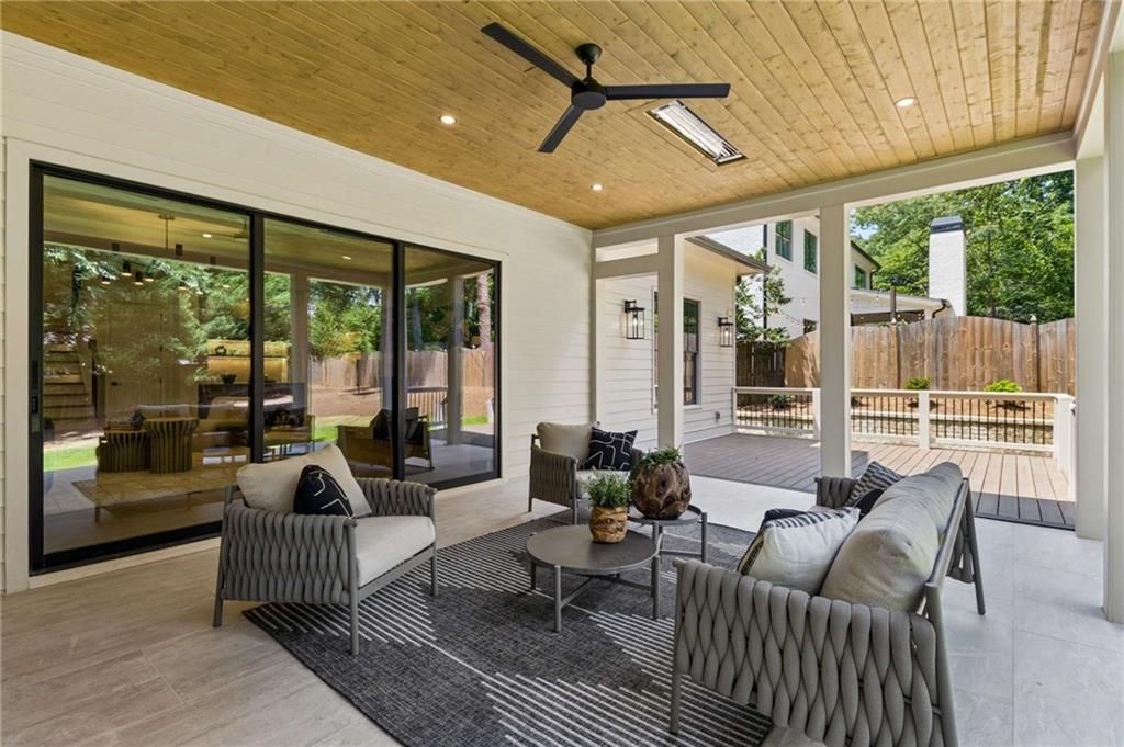 Image 66 of property listing at 3035 Parkridge Drive NE, Brookhaven, GA 30319