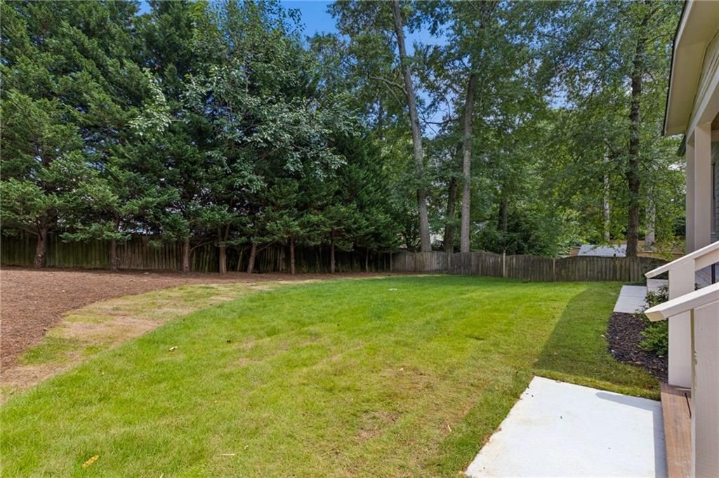 Image 67 of property listing at 3035 Parkridge Drive NE, Brookhaven, GA 30319