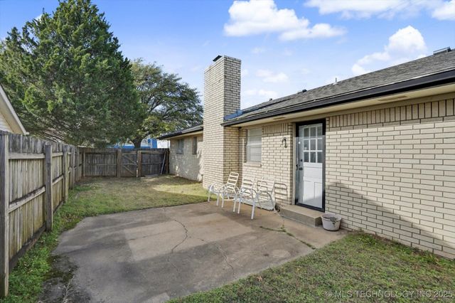 2506 E 51st Street, Tulsa, OK 74105