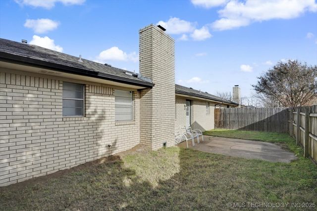 2506 E 51st Street, Tulsa, OK 74105