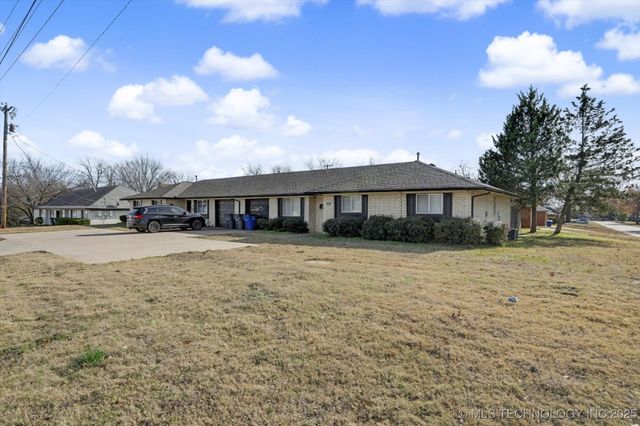 2506 E 51st Street, Tulsa, OK 74105