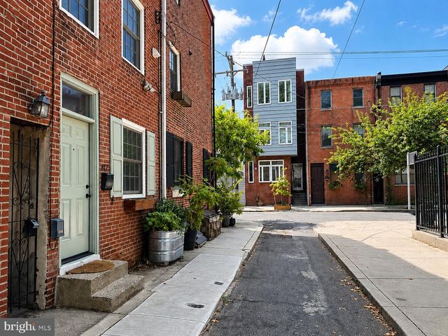 817 S LEITHGOW ST, Philadelphia, PA 19147