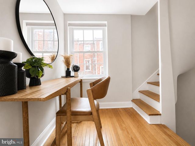 817 S LEITHGOW ST, Philadelphia, PA 19147