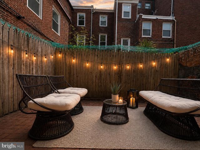 817 S LEITHGOW ST, Philadelphia, PA 19147