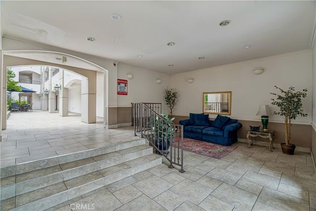 4637 Willis Avenue 306, Sherman Oaks, CA 91403