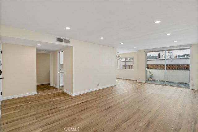 4637 Willis Avenue 306, Sherman Oaks, CA 91403