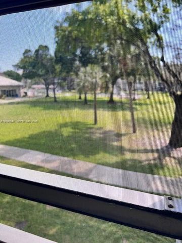 2998 NW 48th Ter 233, Lauderdale Lakes, FL 33313
