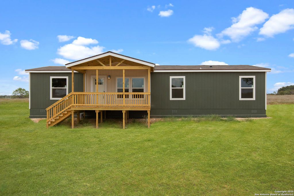 2284 Stevens Rd, Somerset, TX 78069