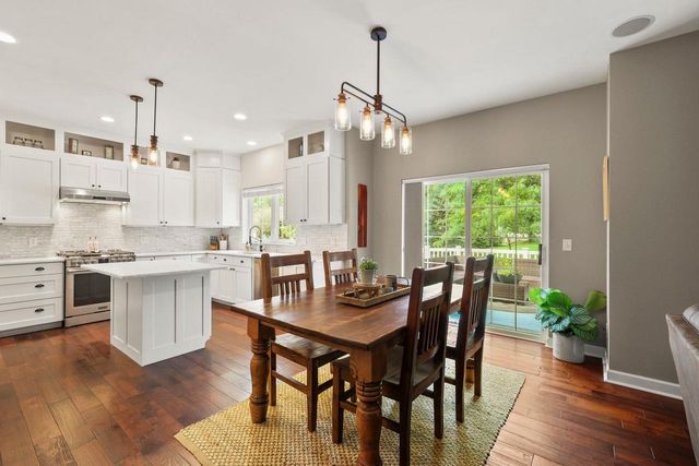 1202 Tamarack Way, Verona, WI 53593