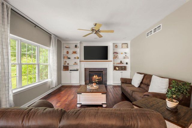 1202 Tamarack Way, Verona, WI 53593