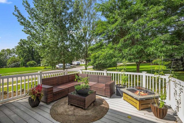1202 Tamarack Way, Verona, WI 53593