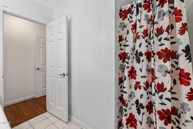 28 Riverwalk Terrace, Durham, NC 27704