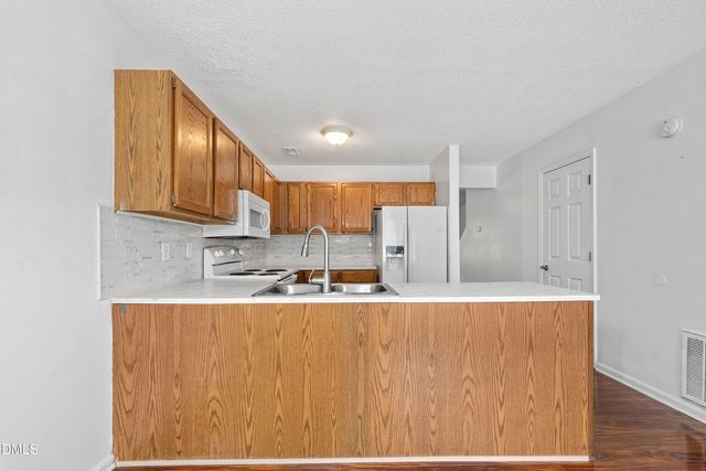 28 Riverwalk Terrace, Durham, NC 27704