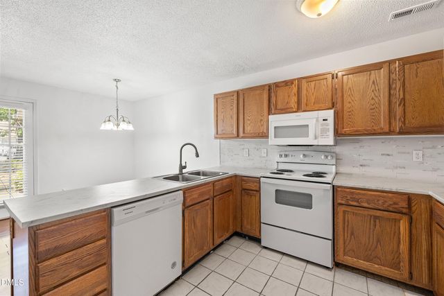 28 Riverwalk Terrace, Durham, NC 27704