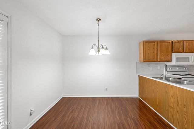 28 Riverwalk Terrace, Durham, NC 27704