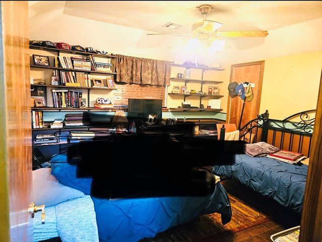 8216 Golden Oaks Road, Oklahoma City, OK 73127