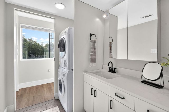 904 West Ave 201, Austin, TX 78701