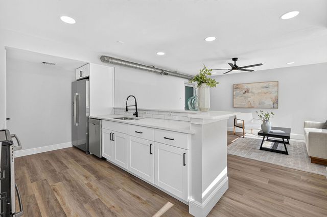 904 West Ave 201, Austin, TX 78701