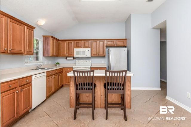 2136 Spring Grove Court, Mobile, AL 36695