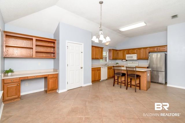 2136 Spring Grove Court, Mobile, AL 36695
