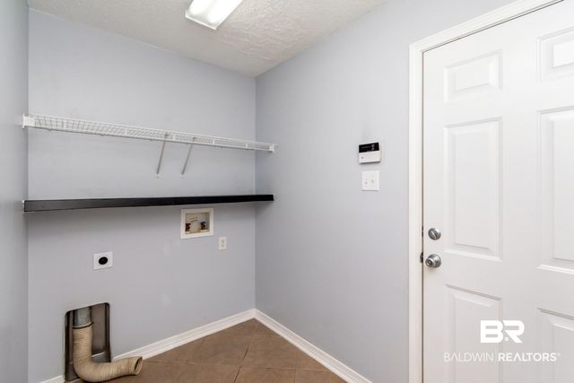 2136 Spring Grove Court, Mobile, AL 36695