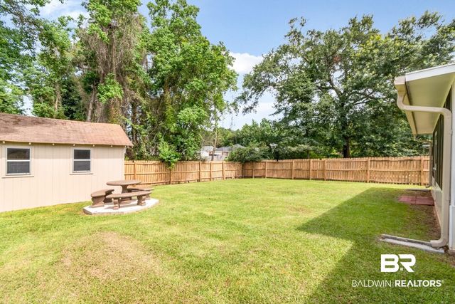 2136 Spring Grove Court, Mobile, AL 36695