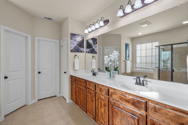 2800 Cole Castle Drive, Lewisville, TX 75056