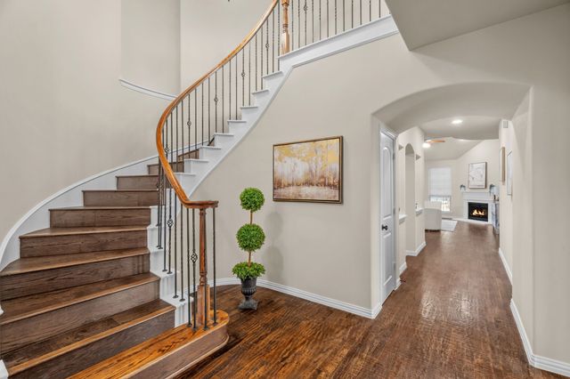 2800 Cole Castle Drive, Lewisville, TX 75056