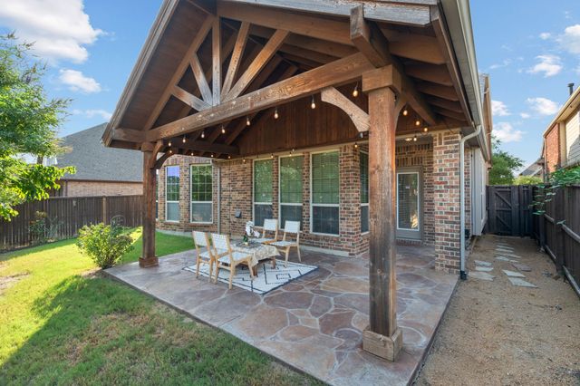 2800 Cole Castle Drive, Lewisville, TX 75056