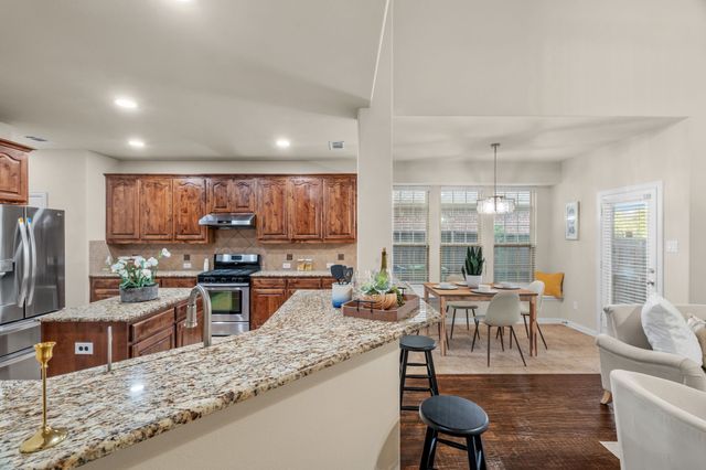 2800 Cole Castle Drive, Lewisville, TX 75056